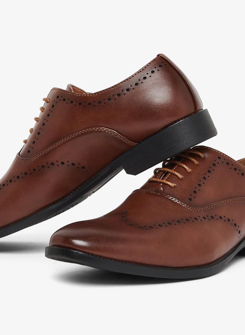 Styli Men Brown Leather Oxford Shoes - Image 2