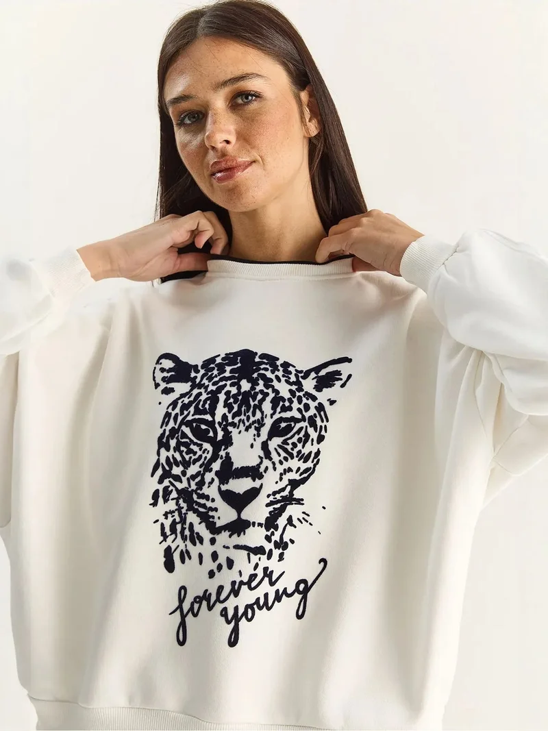 Bianco Lucci LUCCI Crew Neck Printed Sweatshirt