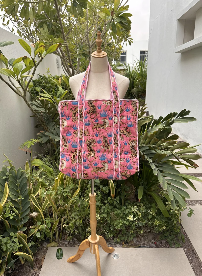 كشمش CUSH QUILTED TOTE BAG