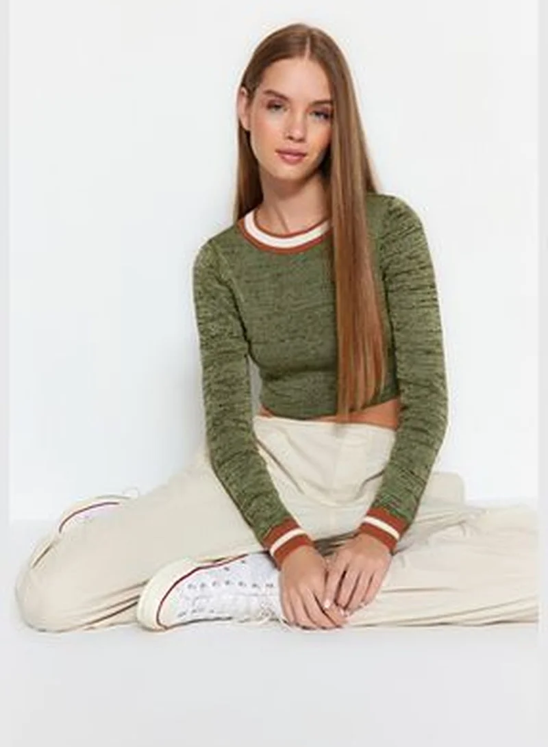trendyol Khaki Super Crop Knitwear Sweater TWOAW24KZ01099
