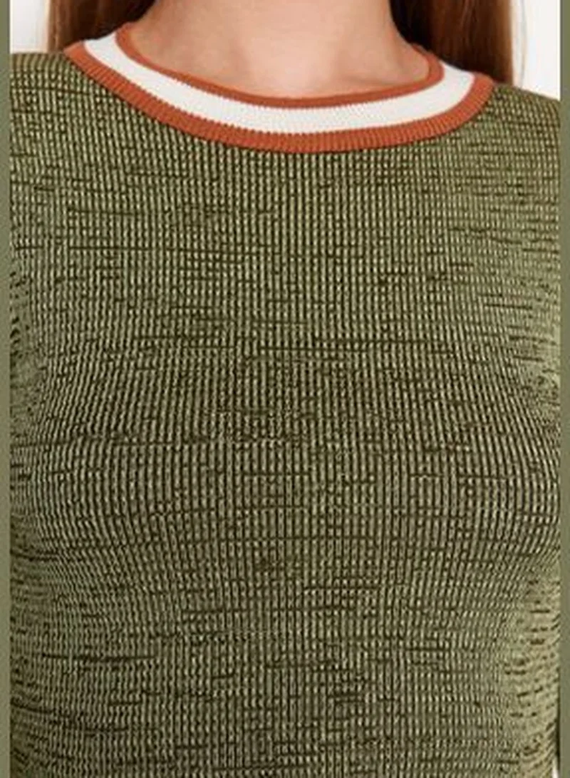 trendyol Khaki Super Crop Knitwear Sweater TWOAW24KZ01099