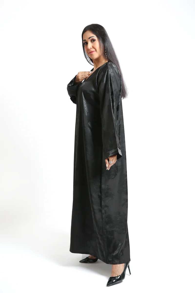 نيكياس عباية نيكاس سوداء مطبوعة ذاتيًا للعمل اليومي