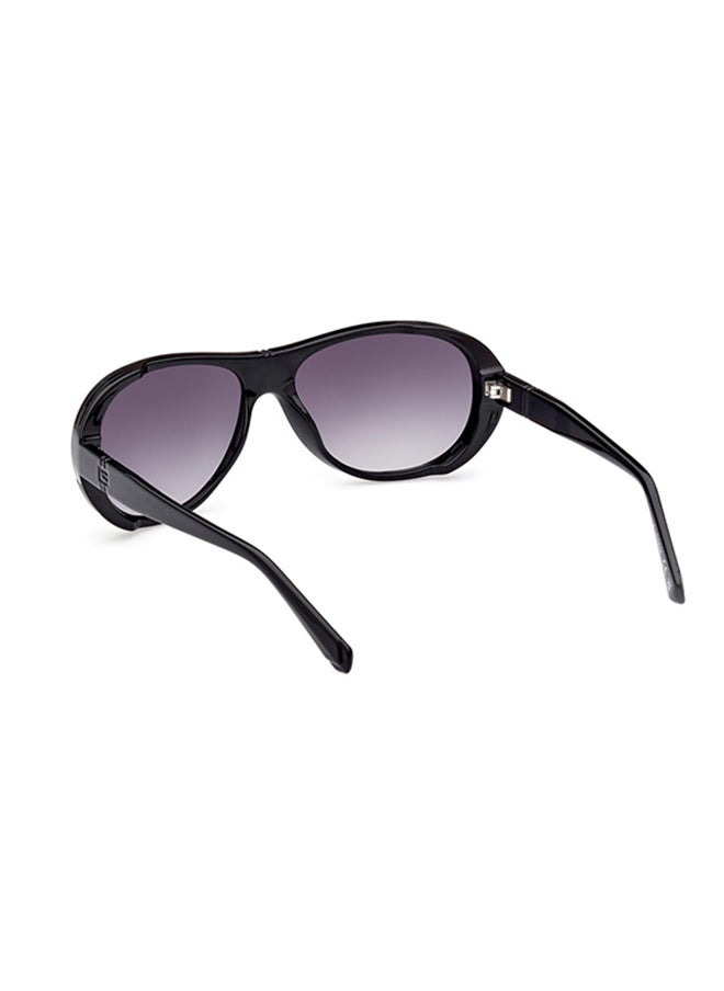 GUESS Pilot Sunglasses For Men - Black  - Image 4