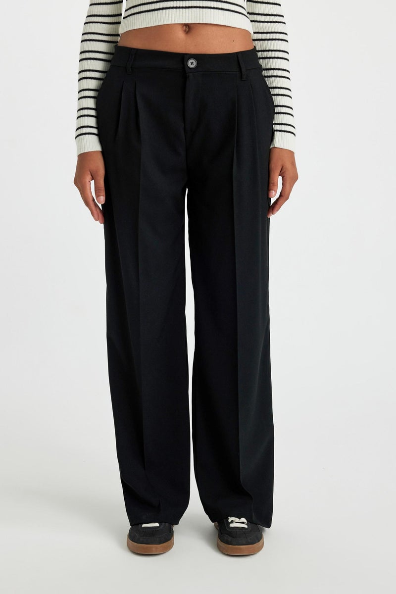 DeFacto Woman Wide Leg Three Pocket High Waist Standard Trousers - Image 4