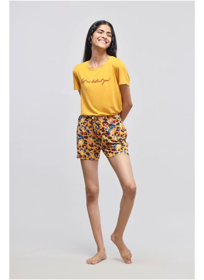 نسيسير Safari Modal Shorts Set