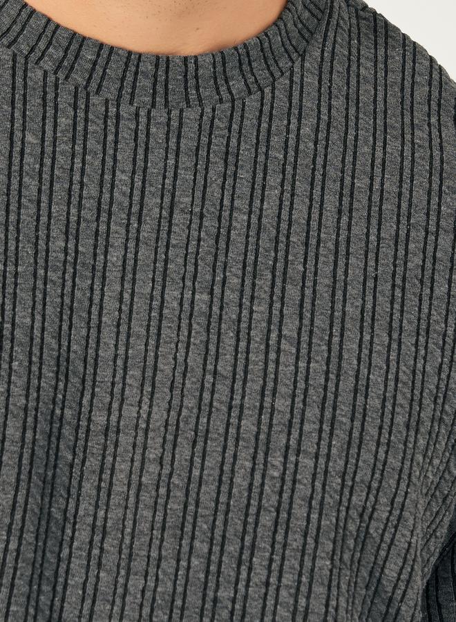 Styli Seersucker Textured Knit Boxy Fitted T-Shirt with Turn-Up Sleeves  - Image 3