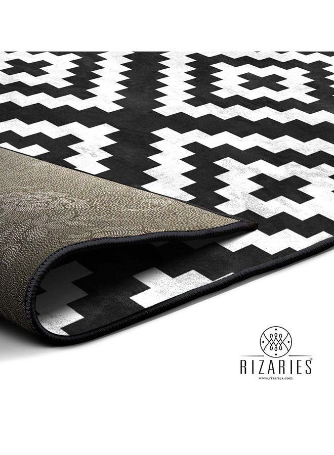 RIZARIES Black and White Geometric Centerpiece Rug, Fabric, Rectangle - Image 5