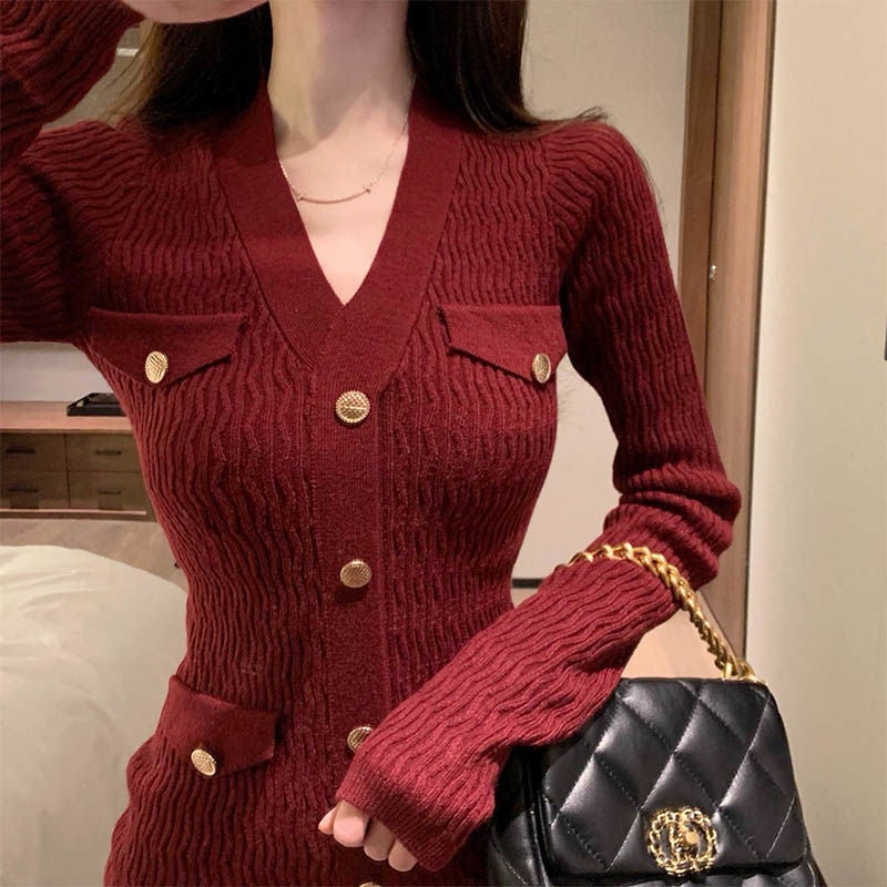 G Autumn and Winter Clothing 2024 New Womens Red Knitted Sweater Skirt with Cool Elegant and Small Fragrance Dress Red