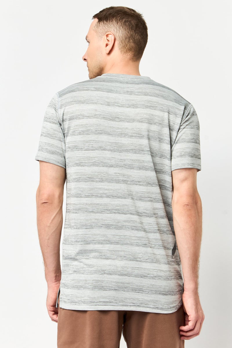 PUMA Men Sportswear Fit Short Sleeve Outdoor T-Shirt, Grey - Image 4