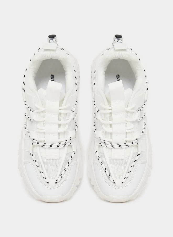 Styli Chunky Sole Rope Chain Decor Sneakers