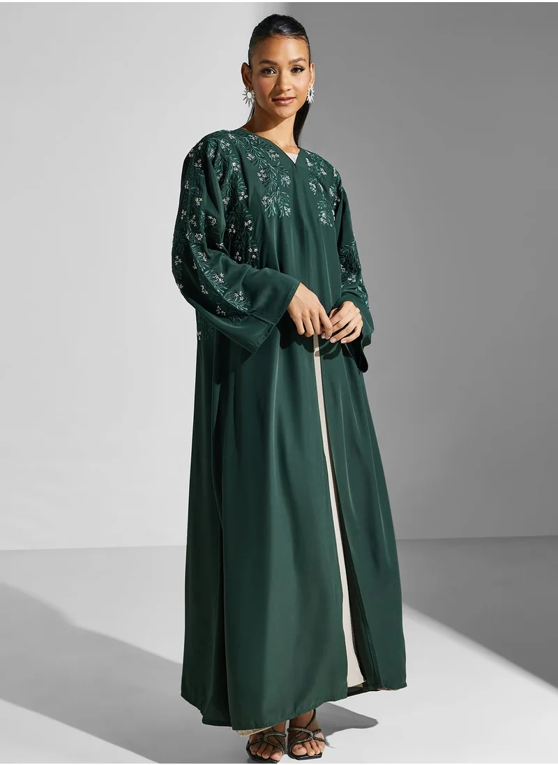 hayas closet Embellished V-Neck Abaya