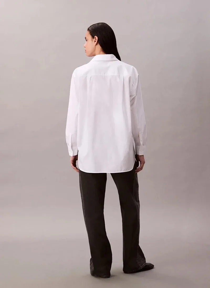 كالفن كلاين جينز تيشيرت بأكمام طويلة وشعار