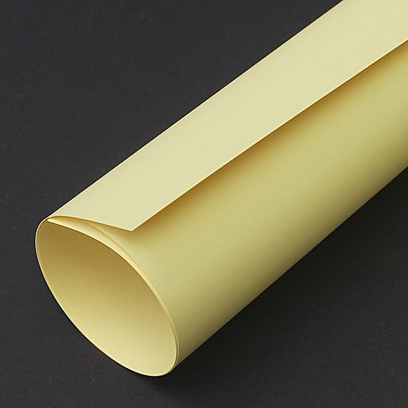 Generic Wholesale 180g 4K color cardboard 8k hard cardboard thick painting decoration kindergarten diy hand origami Light yellow 