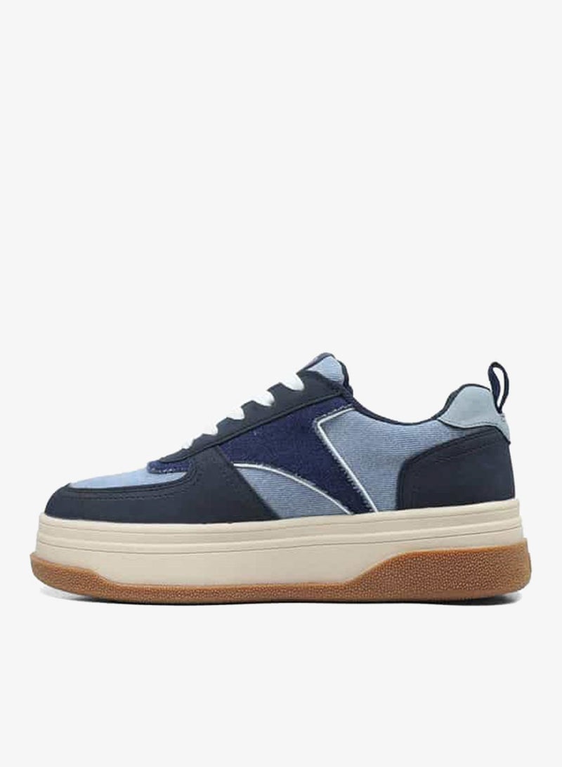 GAP Women's Panelled Low Ankle Sneakers with Lace-Up Closure - Image 2