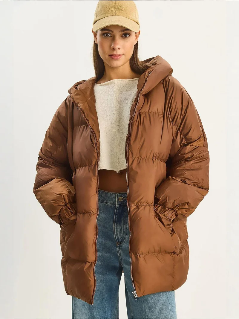 Bianco Lucci LUCCI Hooded Oversized Thick Puffer Jacket