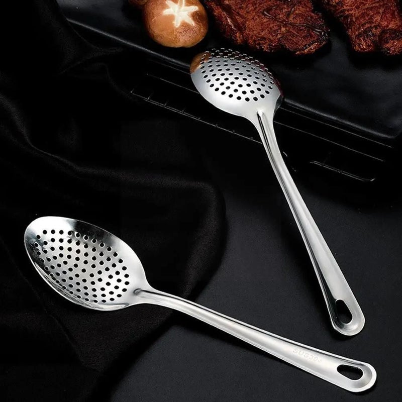 Model A Set Of 2 Stainless Steel Spoons With Strainer And Slotted - Image 4
