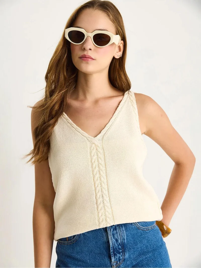 Bianco Lucci LUCCI Textured V-Neck Blouse with Elastic Detail