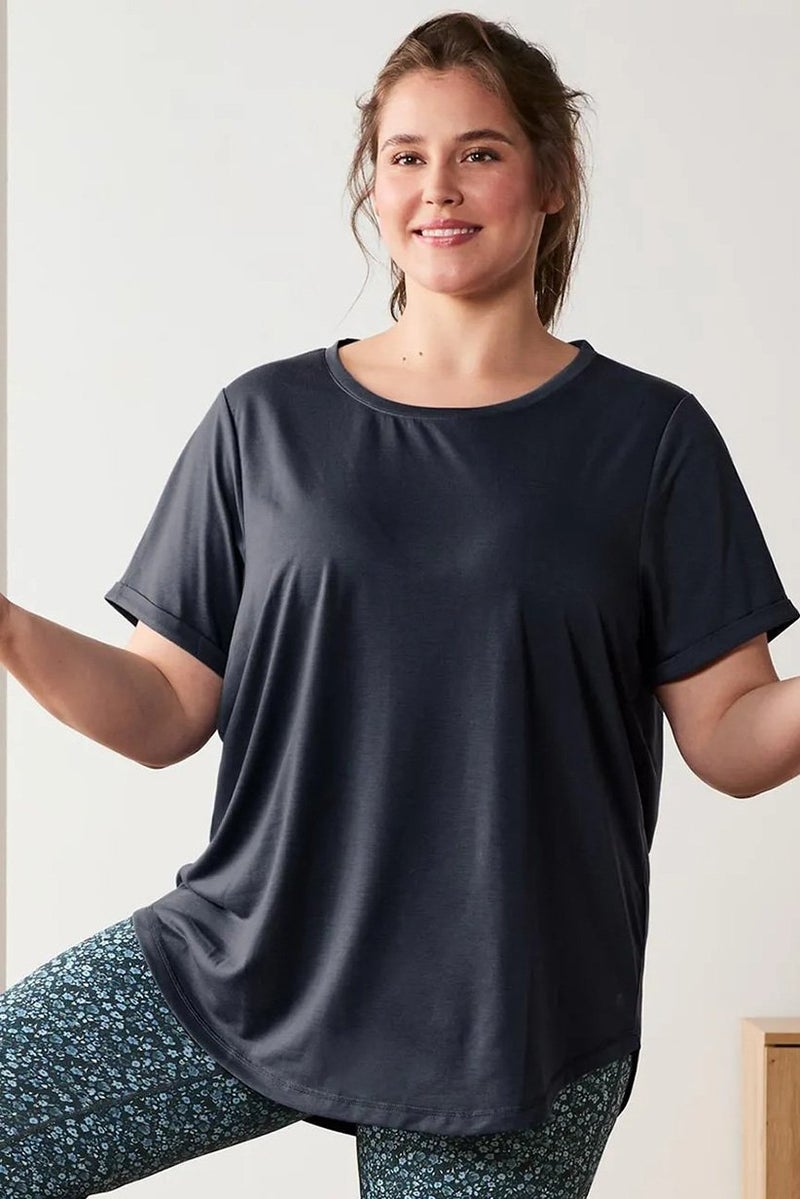 Tchibo بلوزات نسائية بأكمام قصيرة و ياقة دائرية، رمادي غامق - Image 1