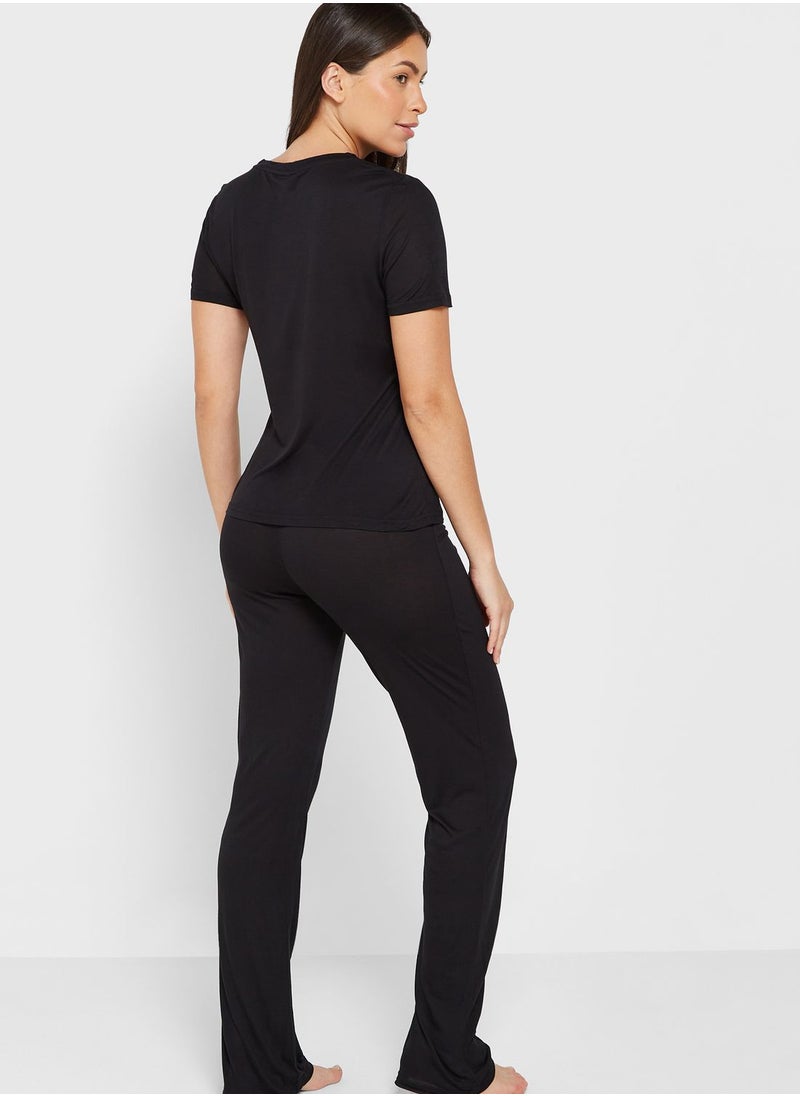 VERO MODA - Graphic Print Pyjama Set - Image 1