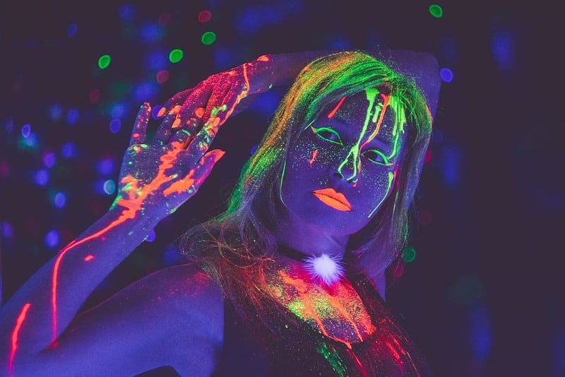 Americos Glow in The Dark Pigment Luminous Powder Red NonToxic for Slime Nails Wall Painting Resin Concerts 2835 GM 1 Ounce - Image 5