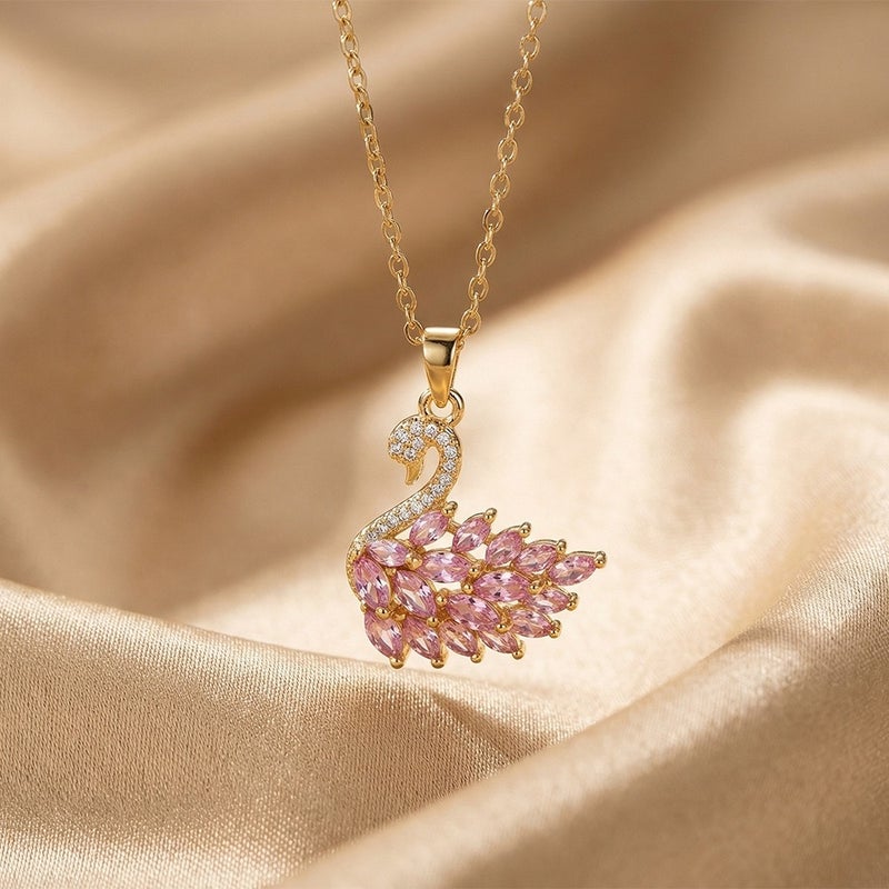 Viral Zircon-Studded Light Luxury Necklace for Women, Geometric Collarbone Chain, Hypoallergenic, Fade-Resistant, Everyday Elegance