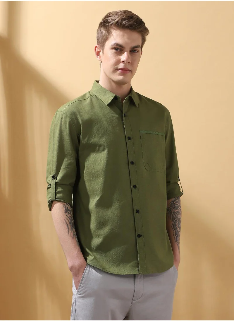 Dennis Lingo Upgrade your wardrobe with this premium Green Regular Fit Shirts Textured design crafted from 100% Cotton featuring Long Sleeves with Button closure.