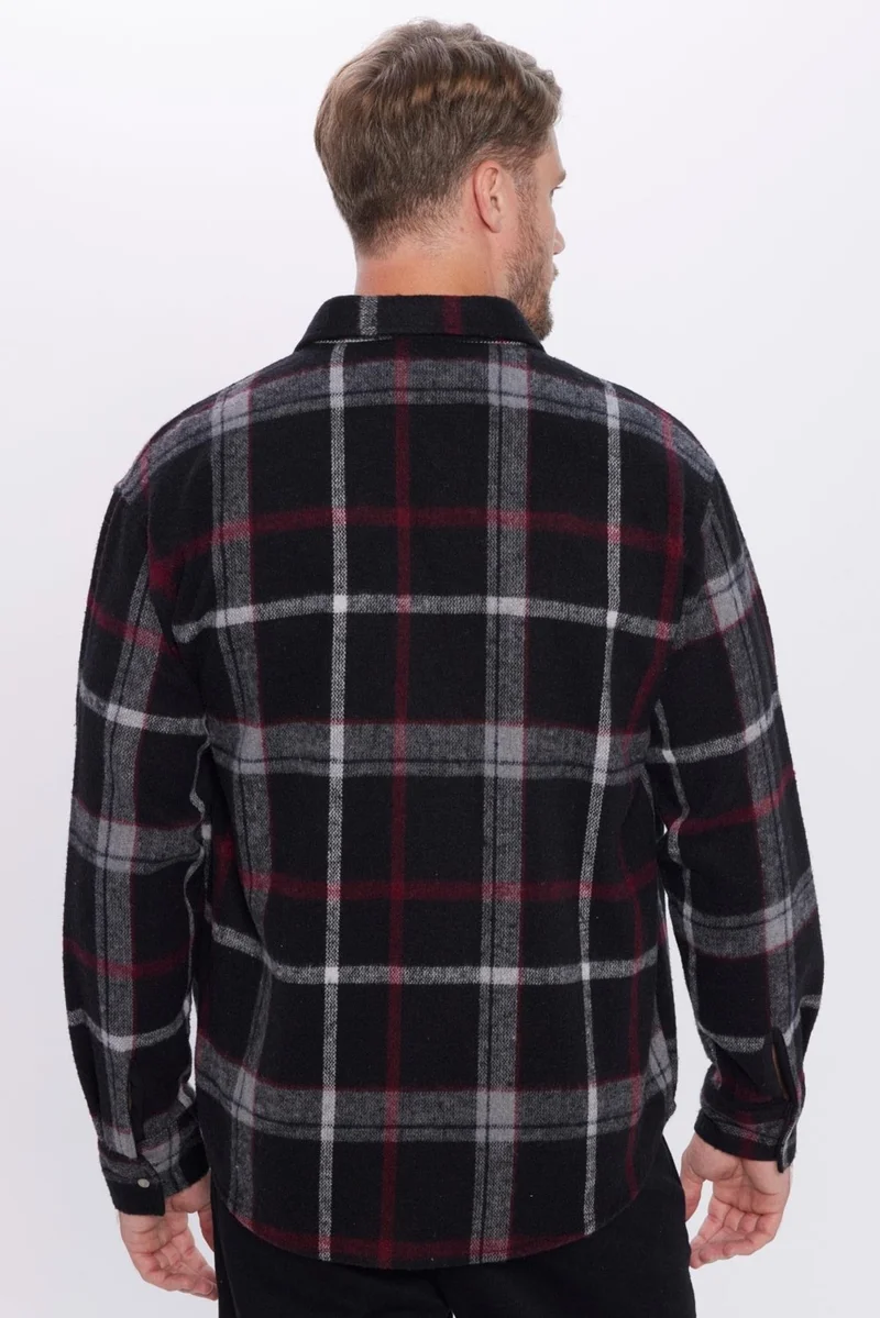 Tudors Men's Relax Fit Casual Cut Lumberjack Double Pocket Snap Plaid Winter Shirt