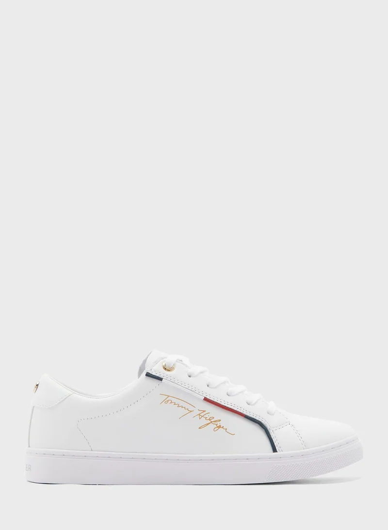 TOMMY HILFIGER Signature Low Top Sneaker