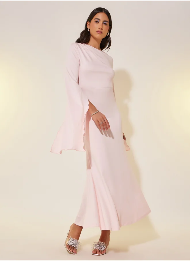 Styli Solid Cape Sleeves Bodycon Midi Dress