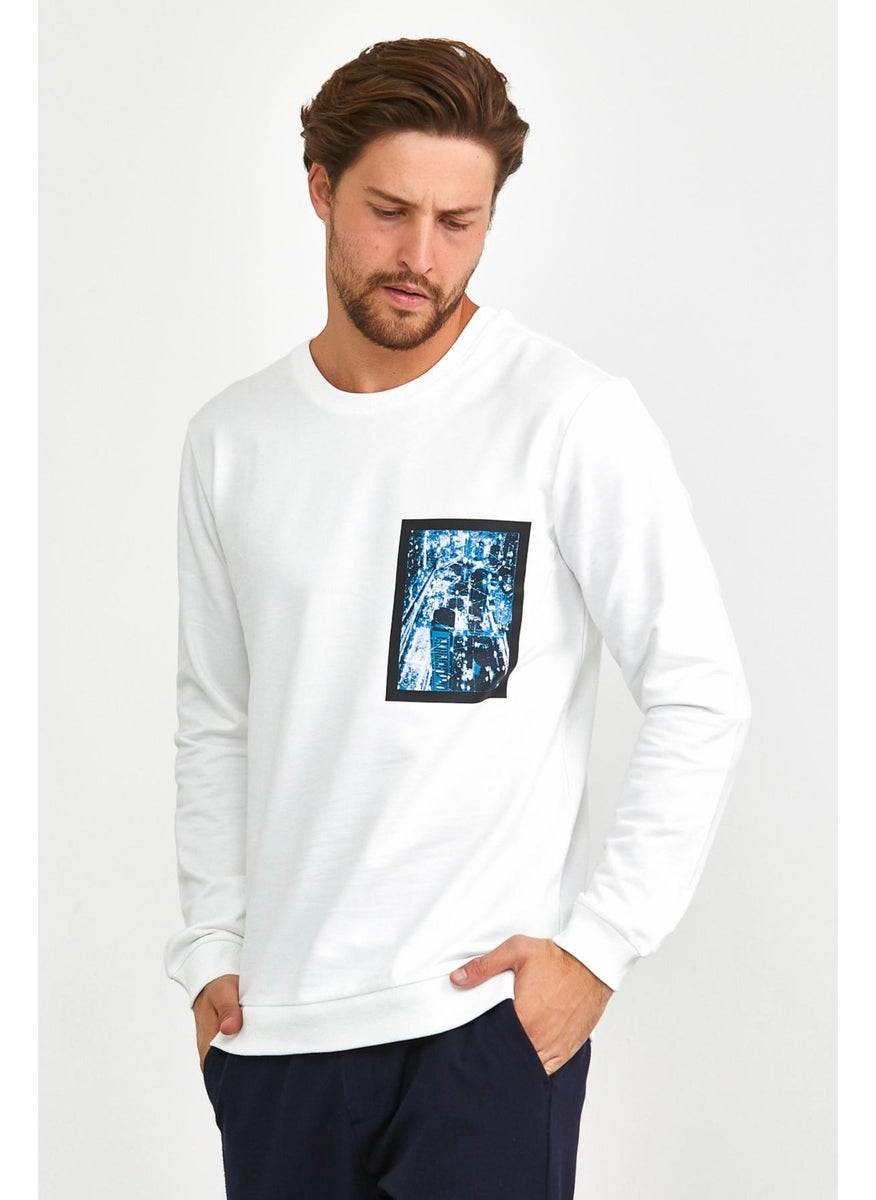 Odelon Men's Front Printed Crew Neck Sports Sweatshirt White  - Image 2