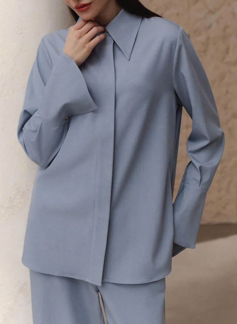 Lichi Loose shirt with wide cuffs