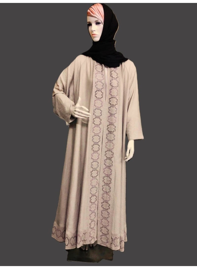 جوود واي غود واي- عباية مطرزة باللون البيج بتصميم عصري أنيق ومفتوحة من الأمام مع وشاح متباين - Image 1