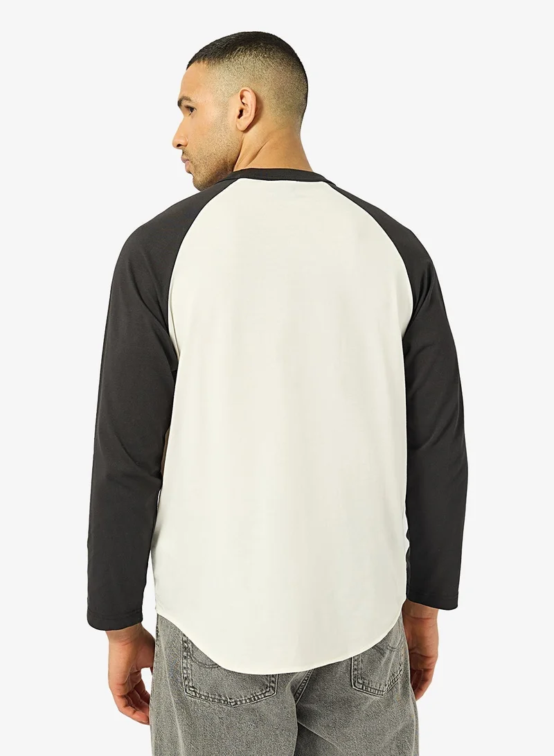 VANS Core Raglan T-Shirt
