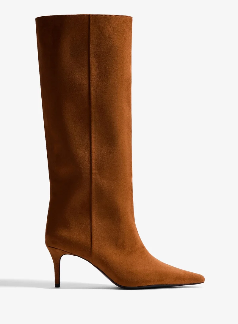 اتش اند ام بوت بطول يصل للركبة