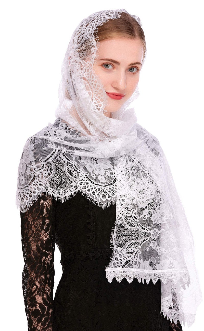 PAMOR Rectangular Chapel Veil Spanish Lace Floral Mantilla Veils Wrap Shawl Mass Head Covering (White) - Image 4