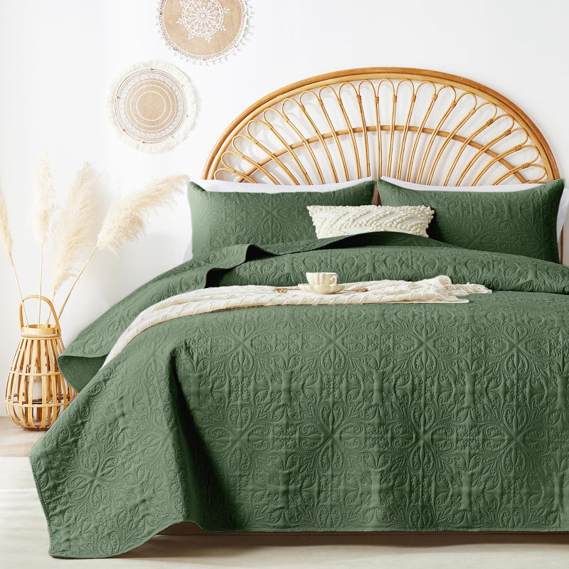 akkialla akkialla Full Queen Quilt Bedding Set for All Seasons Lightweight Olive Green Bedspreads Queen Size Modern Style Microfiber Soft Floral Pattern Coverlet Set(1 Quilt 2 Pillow Shams)  - Image 1