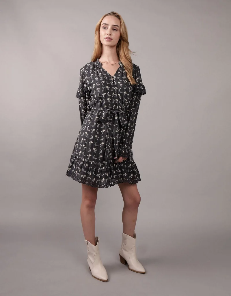 امريكان ايجل فستان ميني مكشكش بأزرار وأكمام طويلة