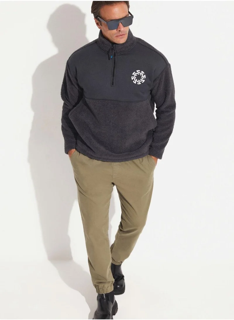 جون Essential Cuffed Sweatpants