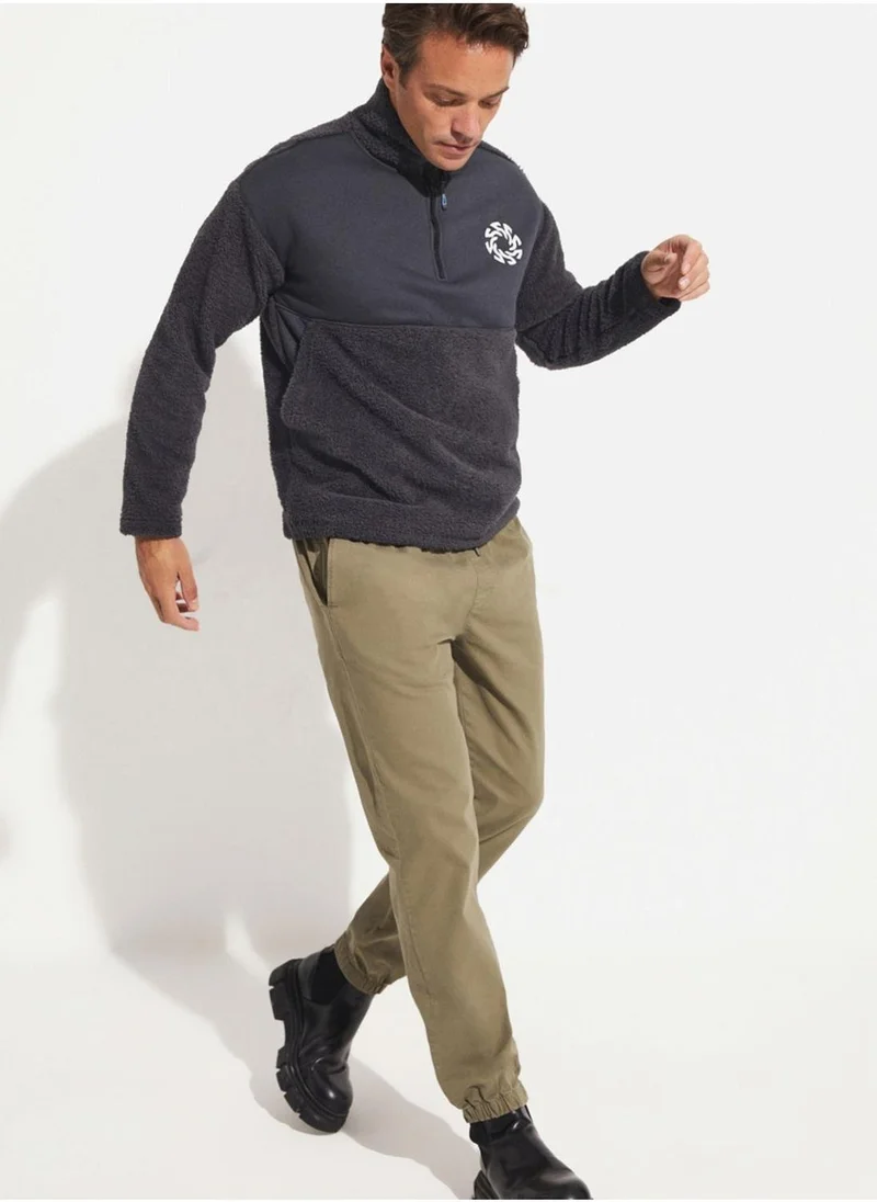 جون Essential Cuffed Sweatpants