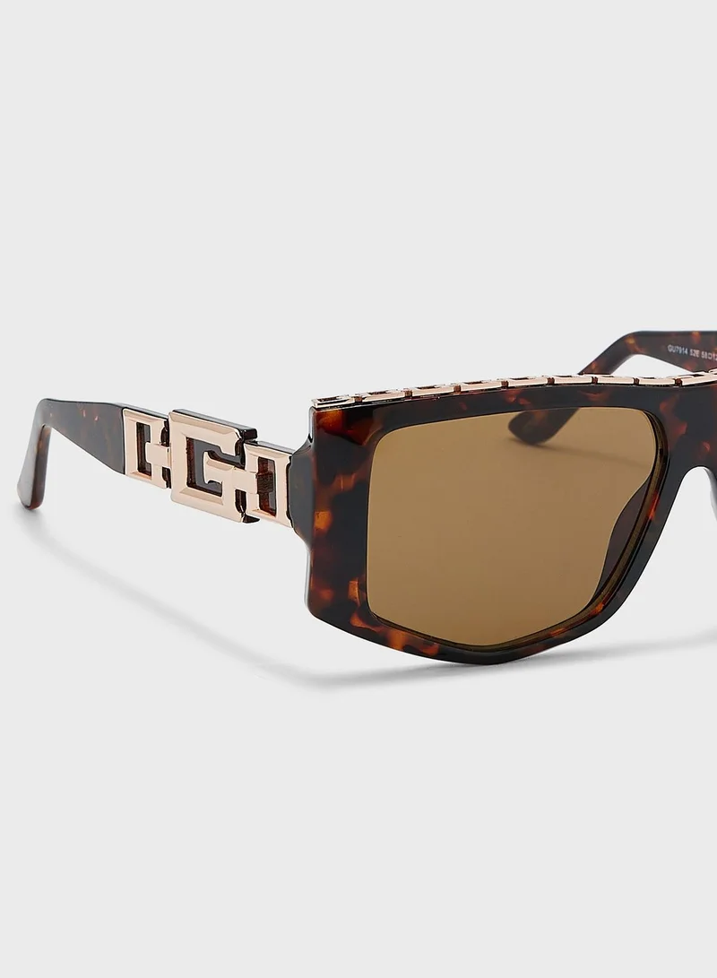 GUESS Vintage Frames Shape Sunglasses