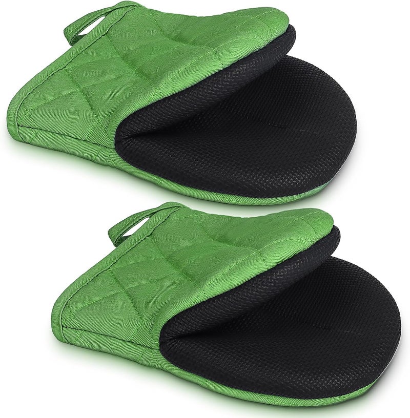 Qulable 1 Pair Short Oven Mitts - Silicone Kitchen Oven Gloves High Heat Resistant 500℉, Mini Oven Mits with Non-Slip Grip Surfaces and Hanging Loop for BBQ, Baking, Cooking and Grilling (Green) - Image 1