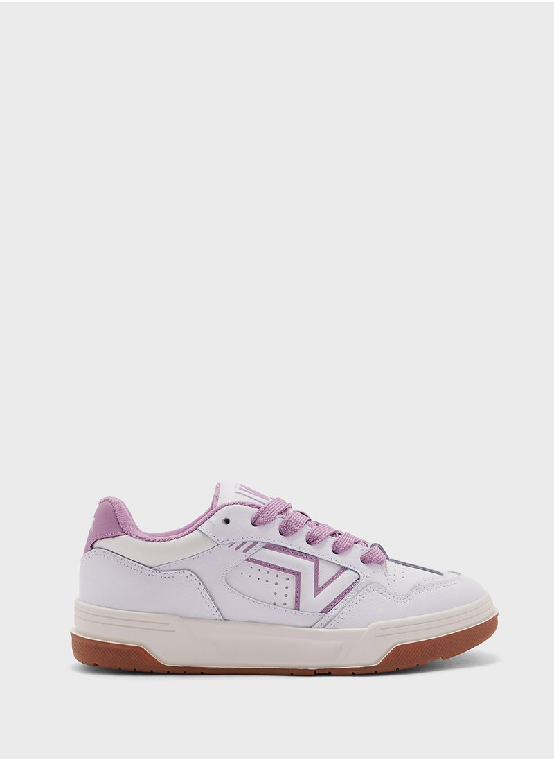 VANS Upland  - Image 1