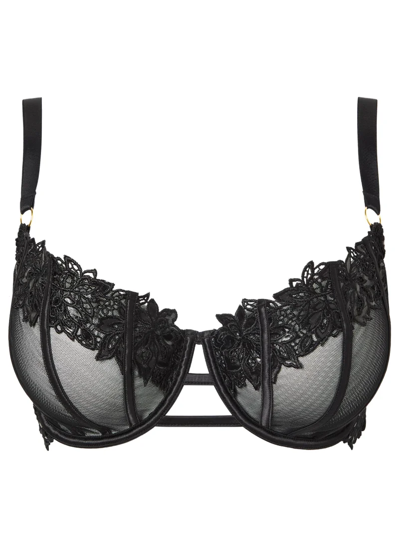 آن سمرز آن سمرز لا يمكن الاستغناء عنها بدون حشوة بالكوني أسود