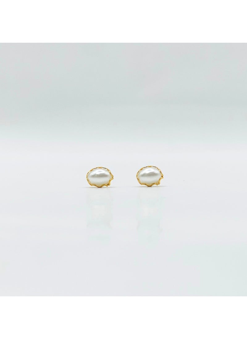 Earss Setting Pearl Gold Earring | Stainless Steel | 18K Gold Plated  - Image 1