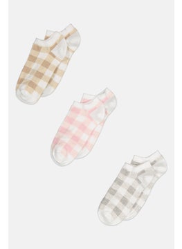 Women 3 Pair Checkered Ankle Socks, White