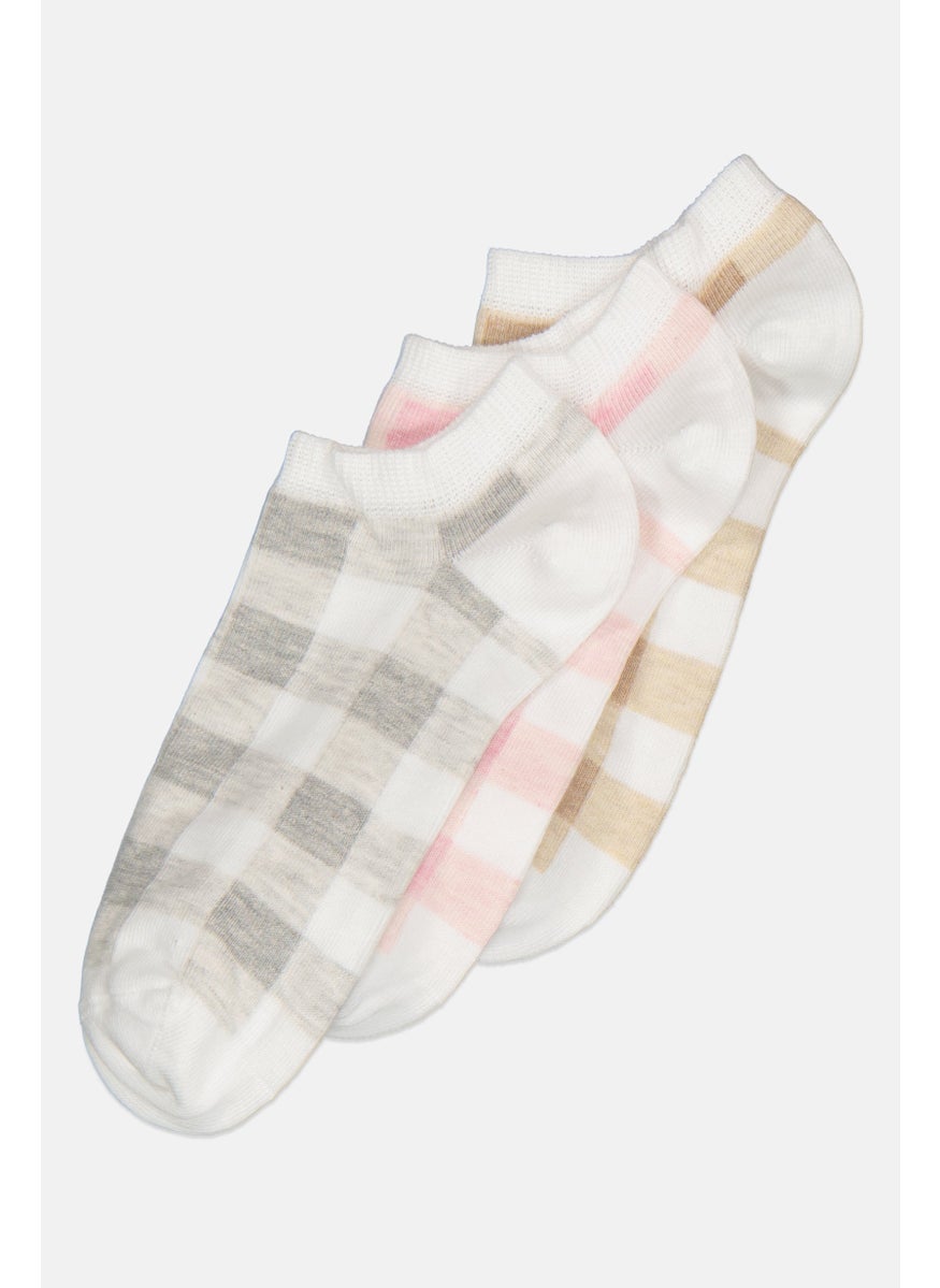 XOXO - Women 3 Pair Checkered Ankle Socks, White - Image 1