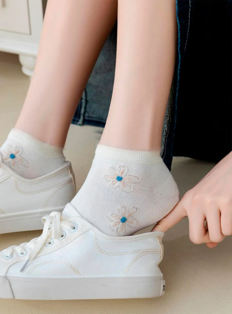 Esinti Black Women Socks White Women Booties Summer Thin Socks Ankle Length Short Socks 5 Pairs