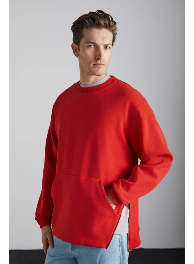 GRIMELANGE Santıagos Men's Kangaroo Pocket Zipper Detailed Back Printed Red Sweatshirt.