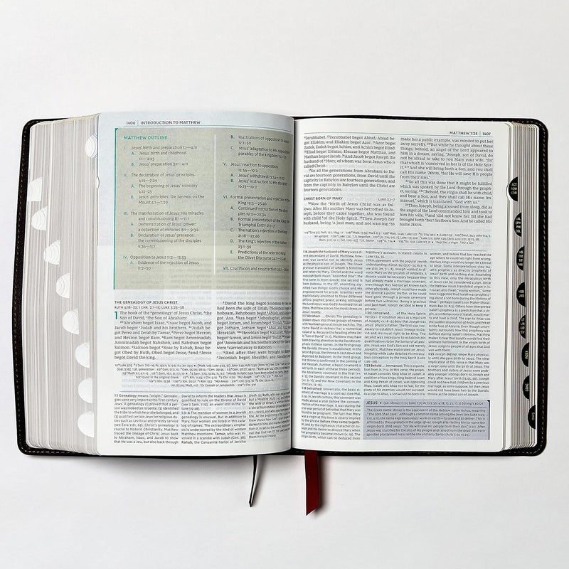 كتاب دراسة NKJV، جلد ناعم، أحمر، ملون بالكامل، مفهرس بالإبهام، طباعة مريحة: المورد الكامل لدراسة كلمة الله - Image 4