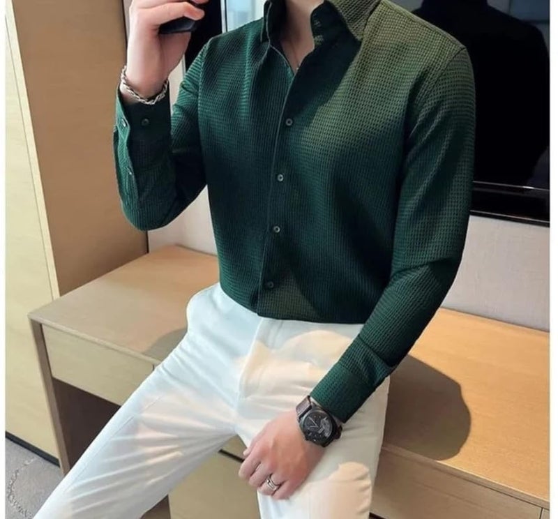 NoseQueen Mens Casual Shirts Plain Button Down Shirt Long Sleeve Textured Summer Beach Shirt for Men Green - Image 2